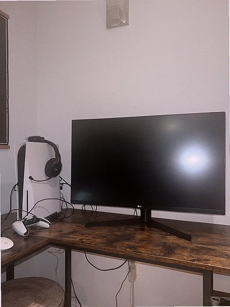 Sony PS5 Disc Versión STREAMER BUNDLE. 32’ LG 4K 144hz Gaming Monitor Included