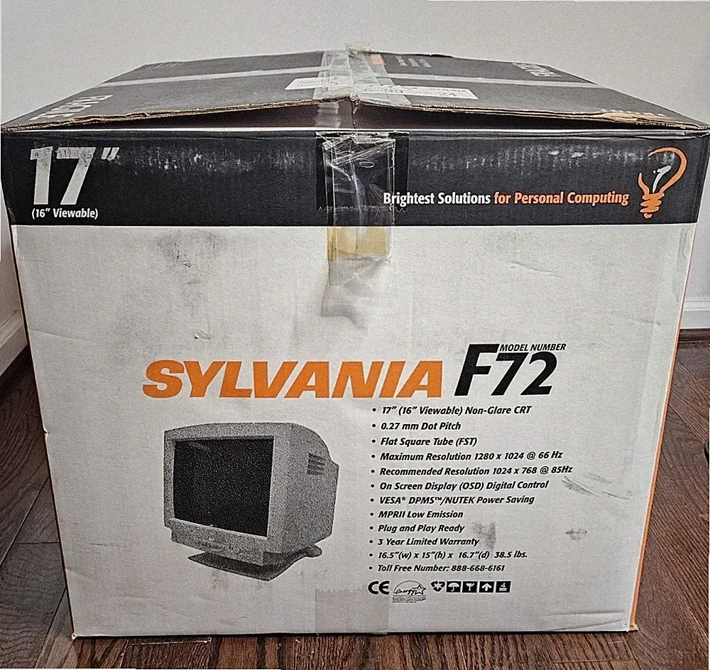 Sylvania F72 17-inch CRT Computer Gaming Monitor In Box w/Cables 1280 x 1024 Res