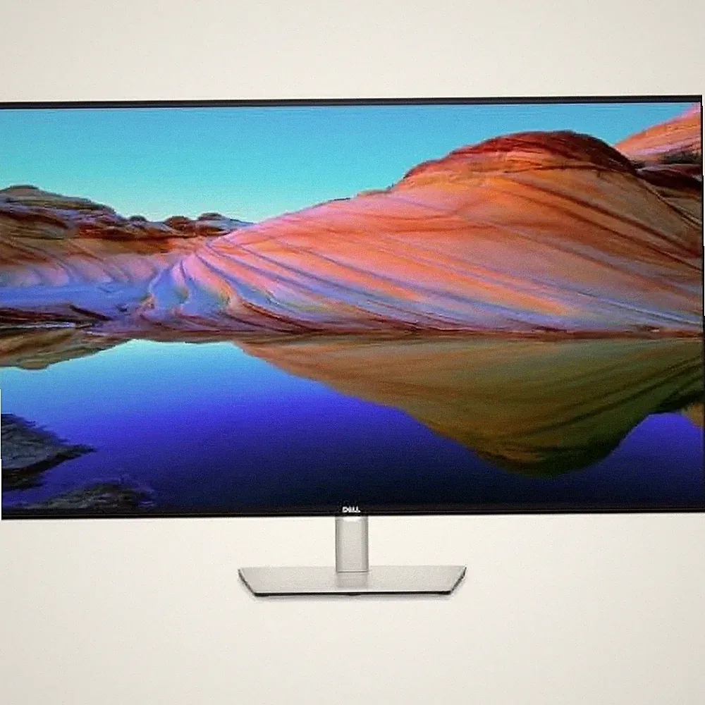 UltraSharp U4323QE 43" 4K UHD Monitor 3840 x 2160 60Hz IPS