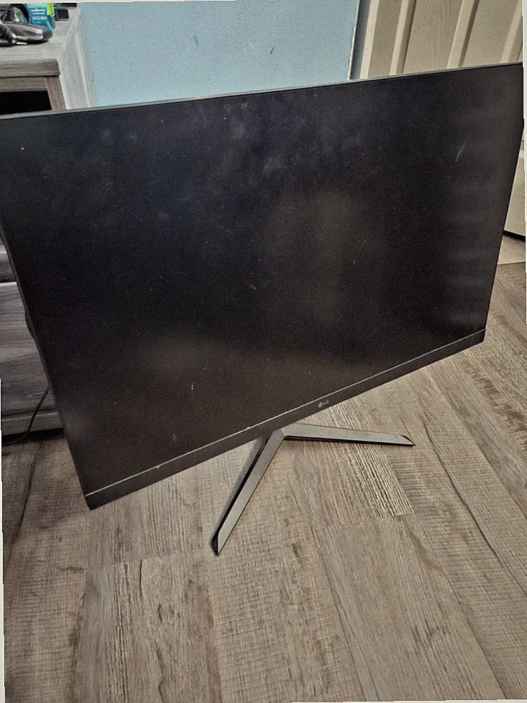 Used LG 32 UltraGear QHD 165hz