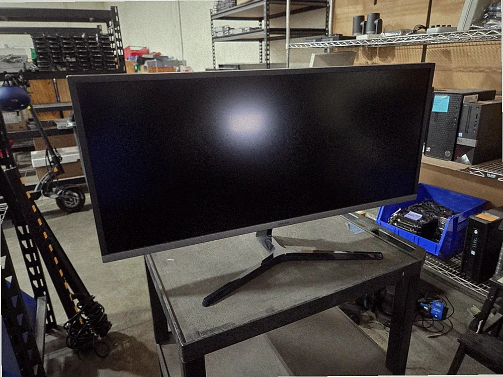 USED - Samsung S34J550WQNX 34" Ultra WQHD Widescreen LCD Monitor
