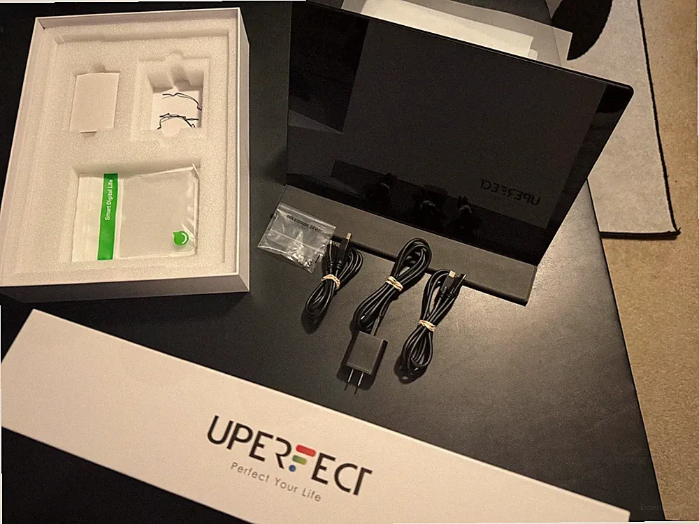 USED UPERFECT 16" OLED Portable Monitor 120Hz Screen -Read Condition/Description