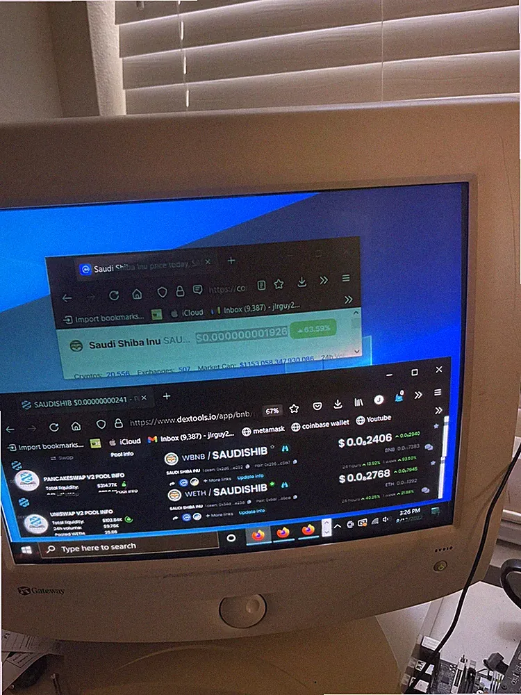 Vintage Gateway EV910c 19 Inch CRT Computer Monitor Retro Gaming