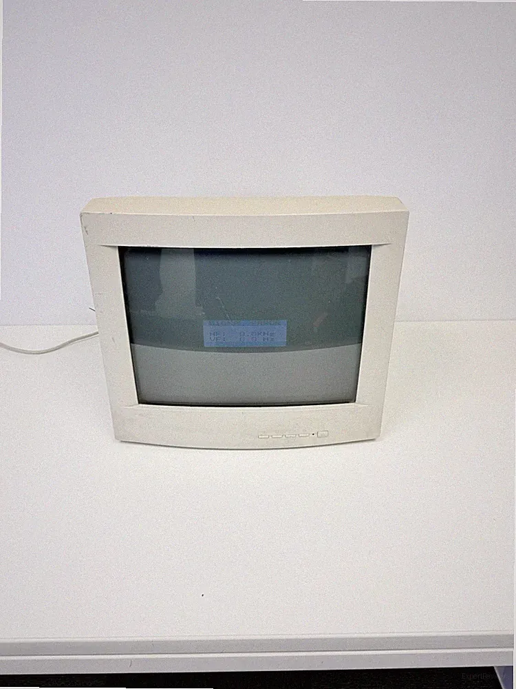 Vintage RIC 17” VGA CRT Computer Monitor for Retro Gaming 1280 x 1024 @ 66Hz