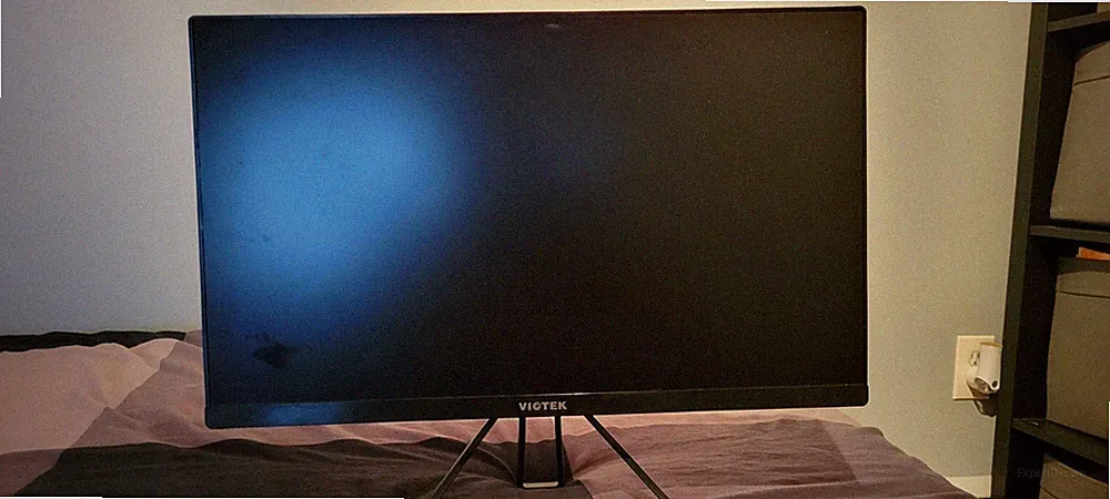 Viotek GFV22CB 22 inch Ultra-Compact Gaming Monitor (FOR PARTS NOT WORKING)