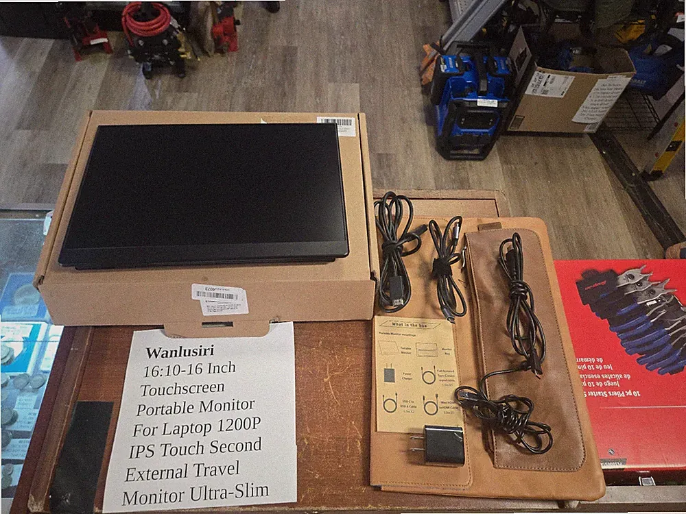 Wanlusiri 15.6" 16:9 Industry Monitor Touch Display DVI VGA HDMI Portable IPS