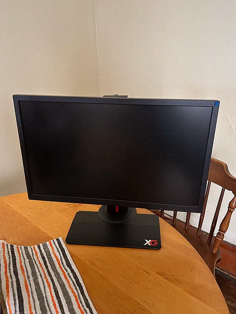 XG2402 - 24" OMNI 1080p 1ms 144Hz Gaming Monitor with FreeSync Premium and RGB