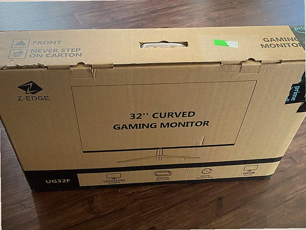 Z-Edge UG32F 32-Inch Curved Gaming Monitor 16:9 1920X1080 200Hz Frameless LED