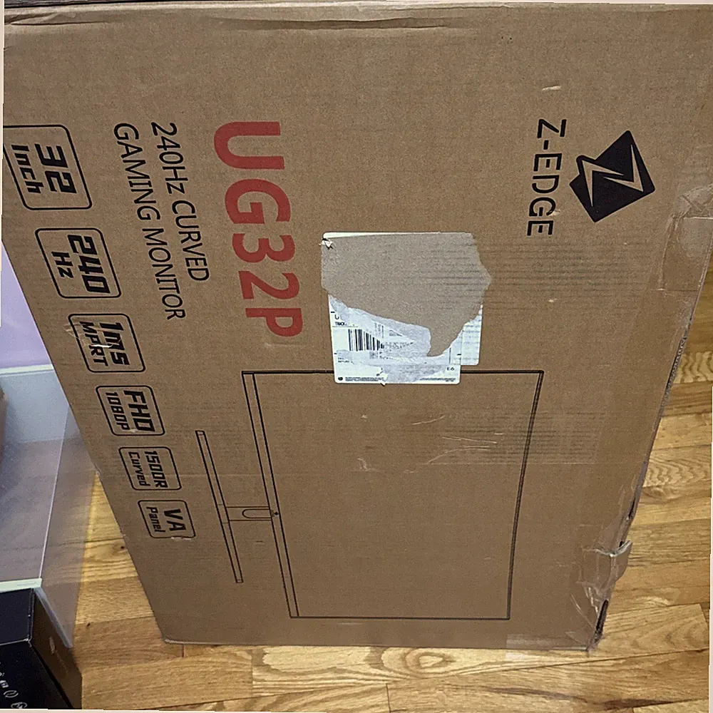 Z-EDGE UG32P Portable 32-inch Curved LED Gaming Monitor 1920x1080 FHD VA PANEL